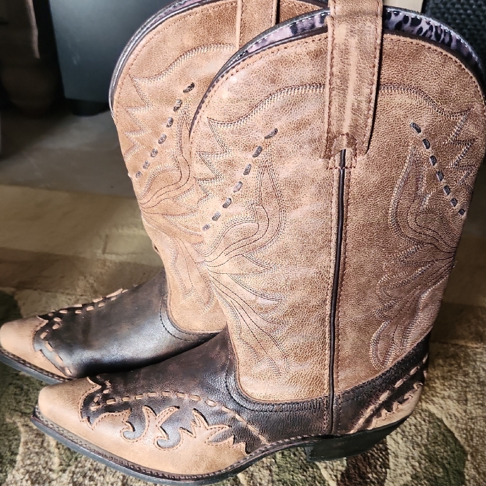 Laredo Rustic Look  Western Cowboy Boots
